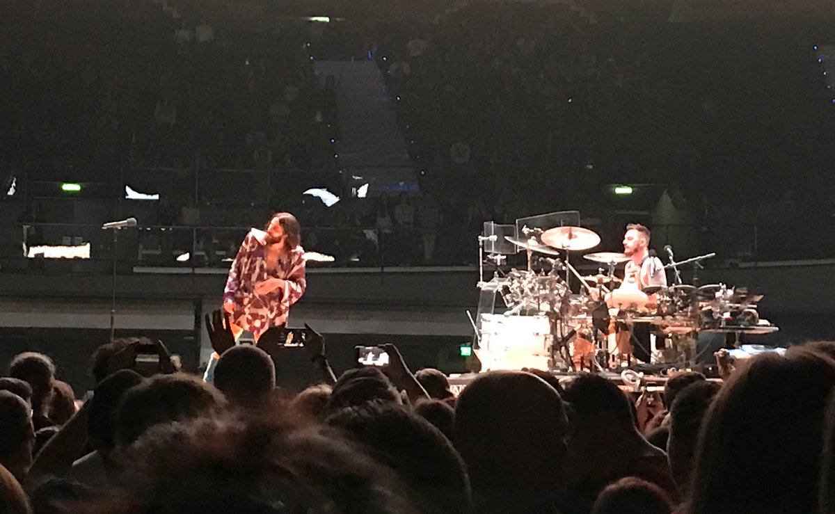 7thsmurf's tweet photo. #MarsInVienna https://t.co/v3BMMX53YB