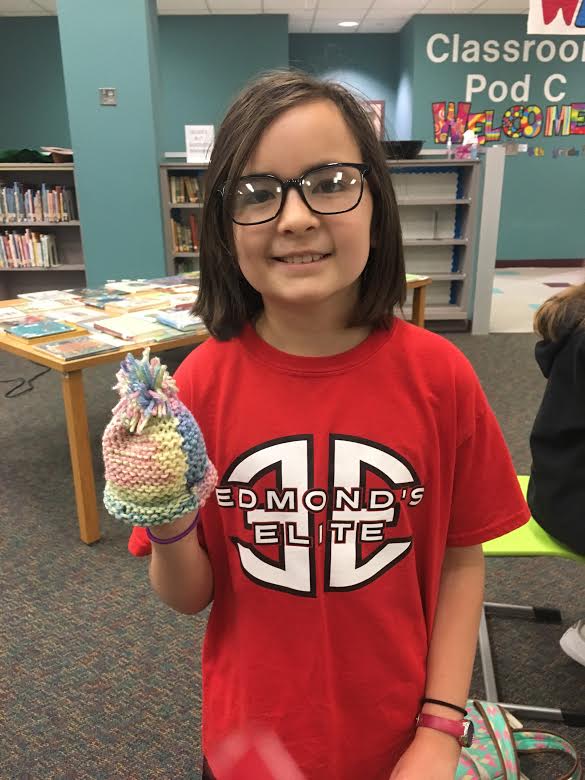 BalesInterm's tweet photo. Knit one, save one. Phobie, we are SO proud of you. Thank you for blessing a newborn with your handiwork. https://t.co/n8pTWvrKNt #service #servicelearning https://t.co/W9cpve8NCF