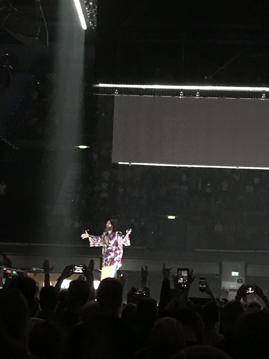 7thsmurf's tweet photo. #MarsInVienna https://t.co/UaW3L9blVH