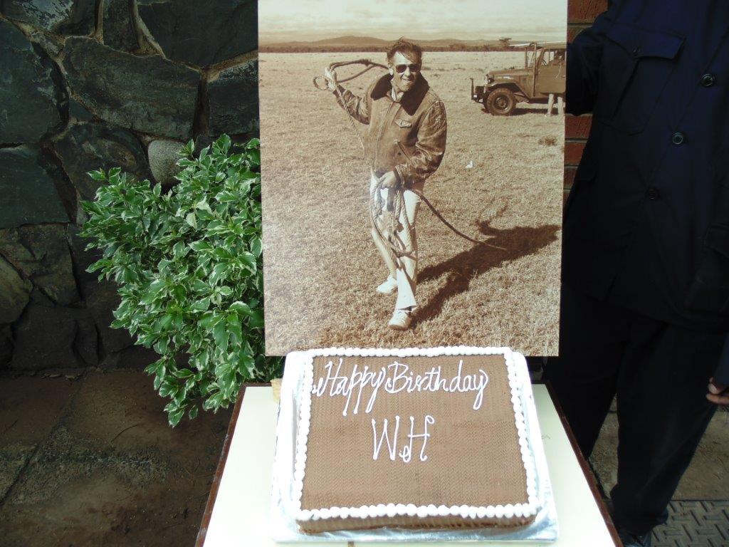 Stefanie_Powers's tweet photo. "Today we celebrate the 100th anniversary of William Holden’s birth He left us in 1981 and I still miss him, but I know how proud he would be of the @WHWF1 , and that consoles me.” Stefanie https://t.co/a4xBpHF51K