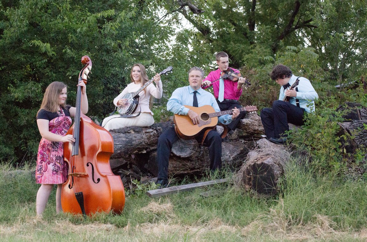 resonatinggrace's tweet photo. Just a reminder of Family Band Fest! Only 11 days left! https://t.co/wIJYreyNLm