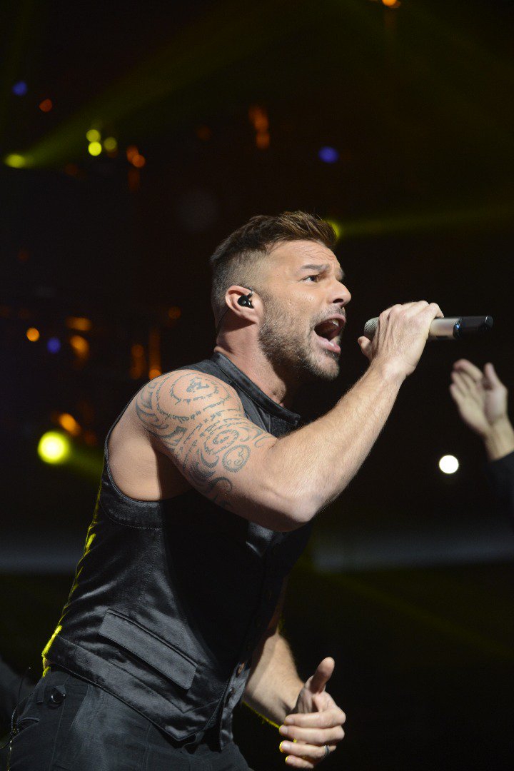 calibashvegas's tweet photo. Todo lo que necesitas es Calibash y un sueño. Calibash los hace realidad...Y tú, ¿con cuál artista sueñas para el 2019?
.
.
.
#CalibashLasVegas2018 #CalibashLasVegas #Calibash #LasVegas #PuertoRico #RickyMartin #RickyFans #sexy #love #showmen #music #latinmusic #ventepaca #fiebre https://t.co/2ajY4pj7pU