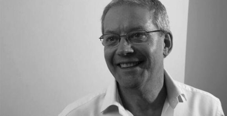 HealthyBizHub's tweet photo. Healthy Business Hub - Key Note Speaker announcement:-
We are delighted to welcome Sean Orford, Consultant Physiotherapist, author, international speaker, coach and trainer to our @HealthyBizHub as our key note speaker #workplacewellbeing  https://t.co/mcPPrOUKUj https://t.co/01u0WYajPf