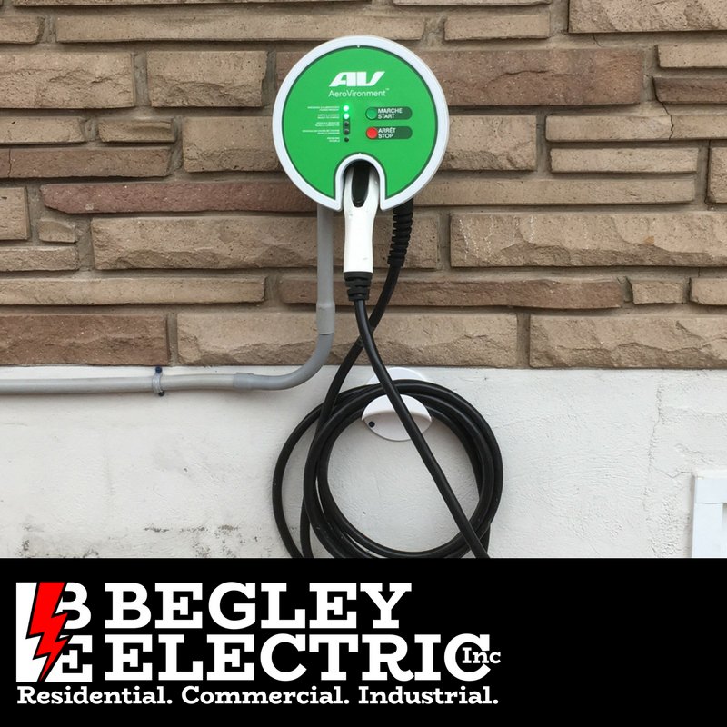 No garage? No problem!

Experience the convenience of charging your #ElectricVehicles at home with a charger like this one from @AeroVironmentEV that works for various makes and models. Contact us today to learn more! #greenON