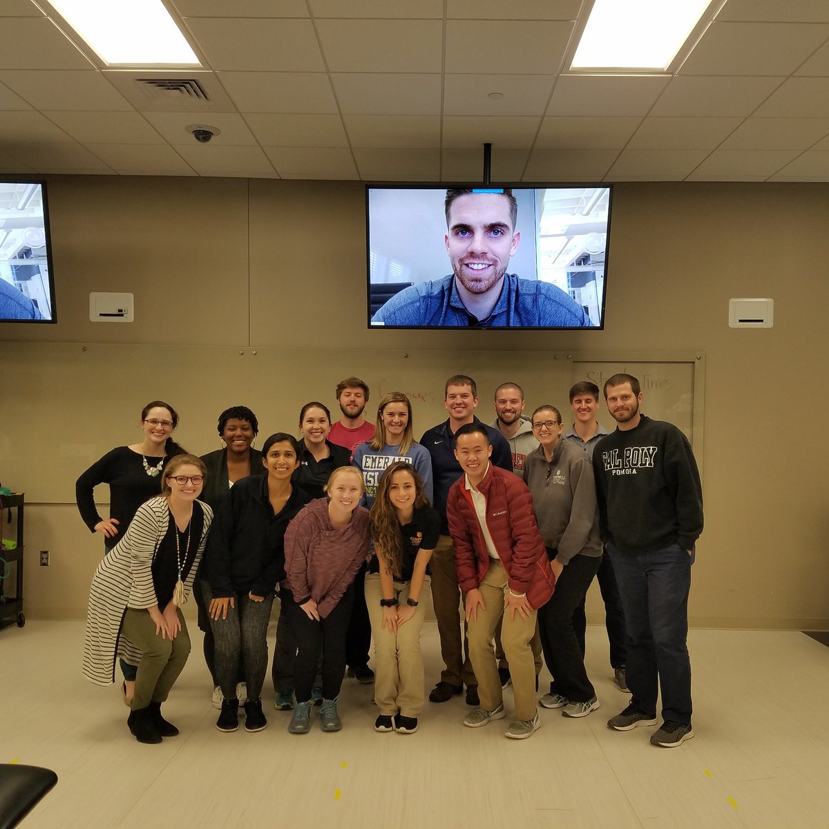 EricaCheramie's tweet photo. Awesome lunch and learn with @ShaneFoleyDPT and the @CampbellDPT othroSIG! Learned some great info on the Schroth method and scoliosis!
#studentDPT #PTfam #lunchandlearn https://t.co/pFxi9ffsVq