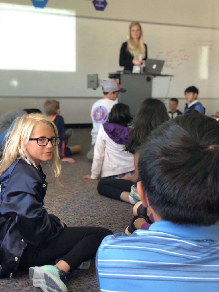 MisterCMaine's tweet photo. Now that we’ve seen the backyards &amp; heard the needs, teams are writing a proposal for yard they want to design. Looking over model proposal, looking at claim/reasoning, details, &amp; strong closing statement. Time to write! #D39C #ELAchat @mindyahrens1 @Ms_Youngren https://t.co/2DzspRmYwx