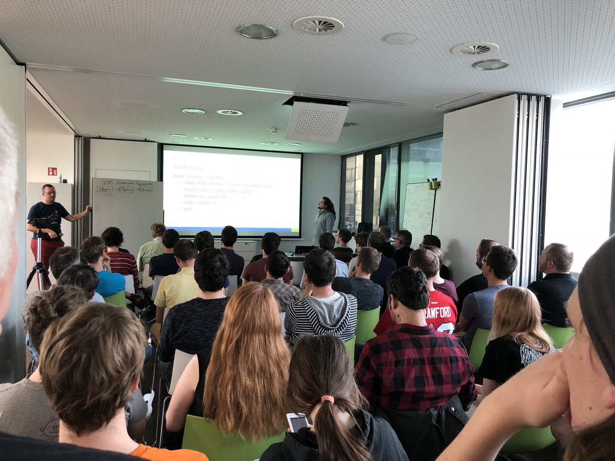 inovexgmbh's tweet photo. Kickoff unseres #Meetup zu #Kubernetes: Arnold und @th1richs erläutern die Besonderheiten des Deployments auf #AWS in China. 🇨🇳 https://t.co/DmpgqtnFNP