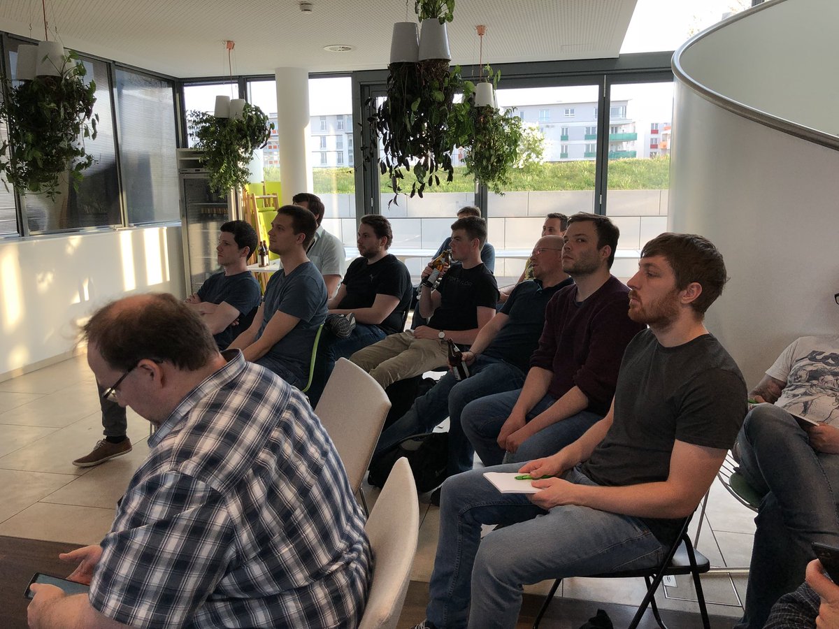 inovexgmbh's tweet photo. Kickoff unseres #Meetup zu #Kubernetes: Arnold und @th1richs erläutern die Besonderheiten des Deployments auf #AWS in China. 🇨🇳 https://t.co/DmpgqtnFNP