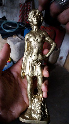 winostore's tweet photo. سلام عليكمI have a gold statue weighing one kilo and three hundred grams, 22 centimeters long
  how much You buy it
email   contact@winohome.com
or  . taichi-1980@hotmail.fi https://t.co/aFWH7IJSrw