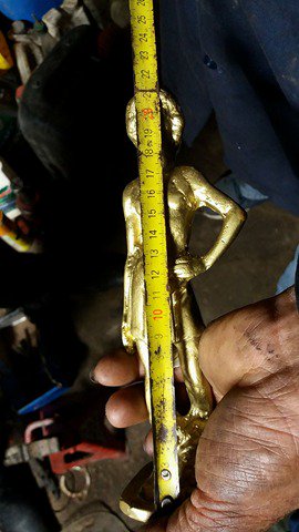 winostore's tweet photo. سلام عليكمI have a gold statue weighing one kilo and three hundred grams, 22 centimeters long
  how much You buy it
email   contact@winohome.com
or  . taichi-1980@hotmail.fi https://t.co/aFWH7IJSrw