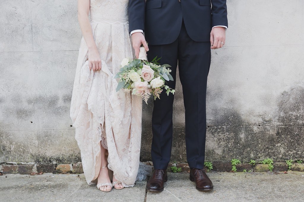 CHSWeddingGuide's tweet photo. Hop on over to our Instagram to get the sweet BTS details behind @PoorLilItGirl #Charleston elopement. #TastemakerTakeover. @ExploreCHS
https://t.co/oI5CfIZTxb https://t.co/8bEK9LGmu6