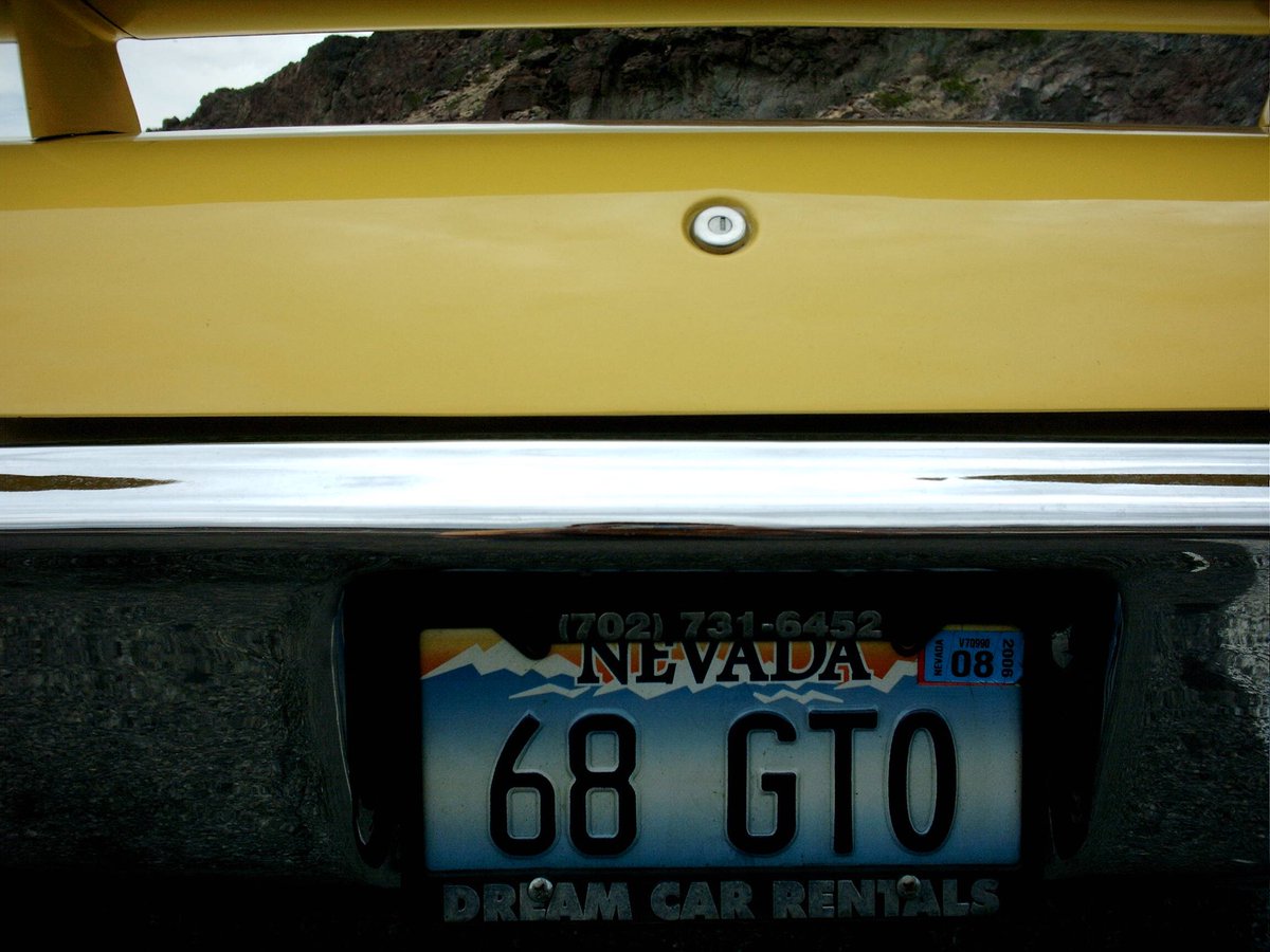 StripeyMiata's tweet photo. Car History Day 17 1968 Pontiac GTO #1968 #pontiac #gto #dreamcarrentals #nevada #lasvegas #hooverdam #carhistory #justgofaster #cgv8 #pmd #edelbrock https://t.co/8w4H8JlfJb