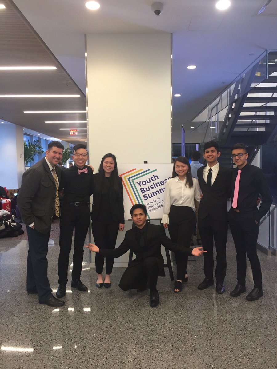 matchwearnyc's tweet photo. We are so proud of all the candidates that participated in the HR, Finance, and Marketing Competitions yesterday!  The youth business summit was truly a memorable experience. @VEInternational #matchwear #2018YBS #competition https://t.co/n45qraTnr8