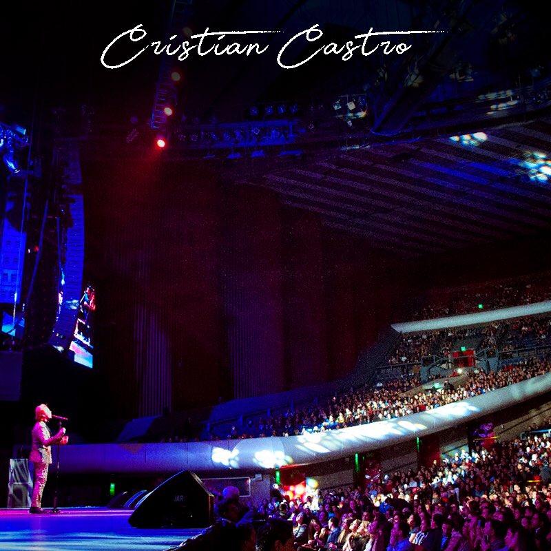 CristianCastro's tweet photo. Lo mejor que me puede pasar es reencontrarme con mi público. Gracias por tanto cariño. #CC #MartesDeFans https://t.co/43U1DcSoHk