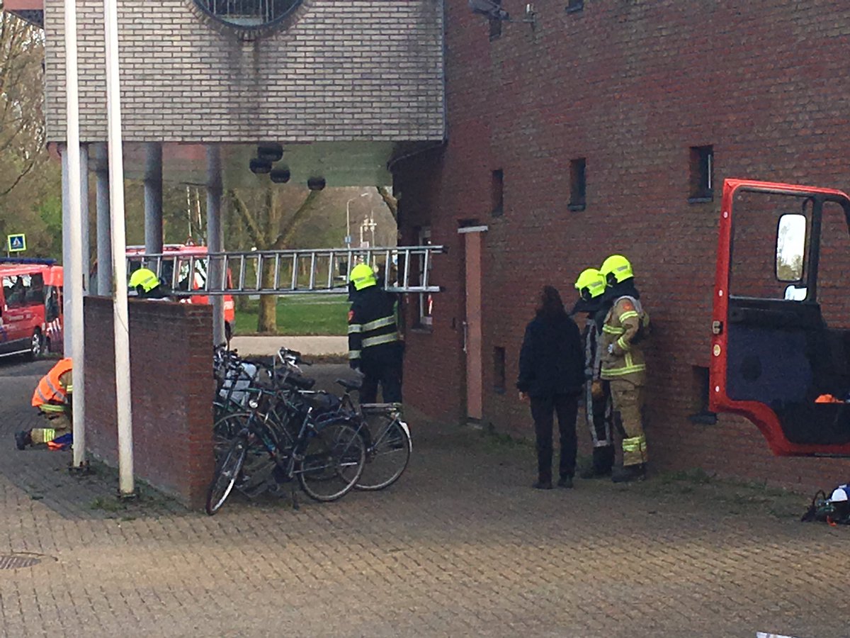 RuudBraaksma's tweet photo. Les 8 
MSA-1 groep Heerhugowaard 
Thema Werken op Hoogte.

Vanavond te gast bij brandweer #enkhuizen. @vrnhn https://t.co/JB1x8SXFFY