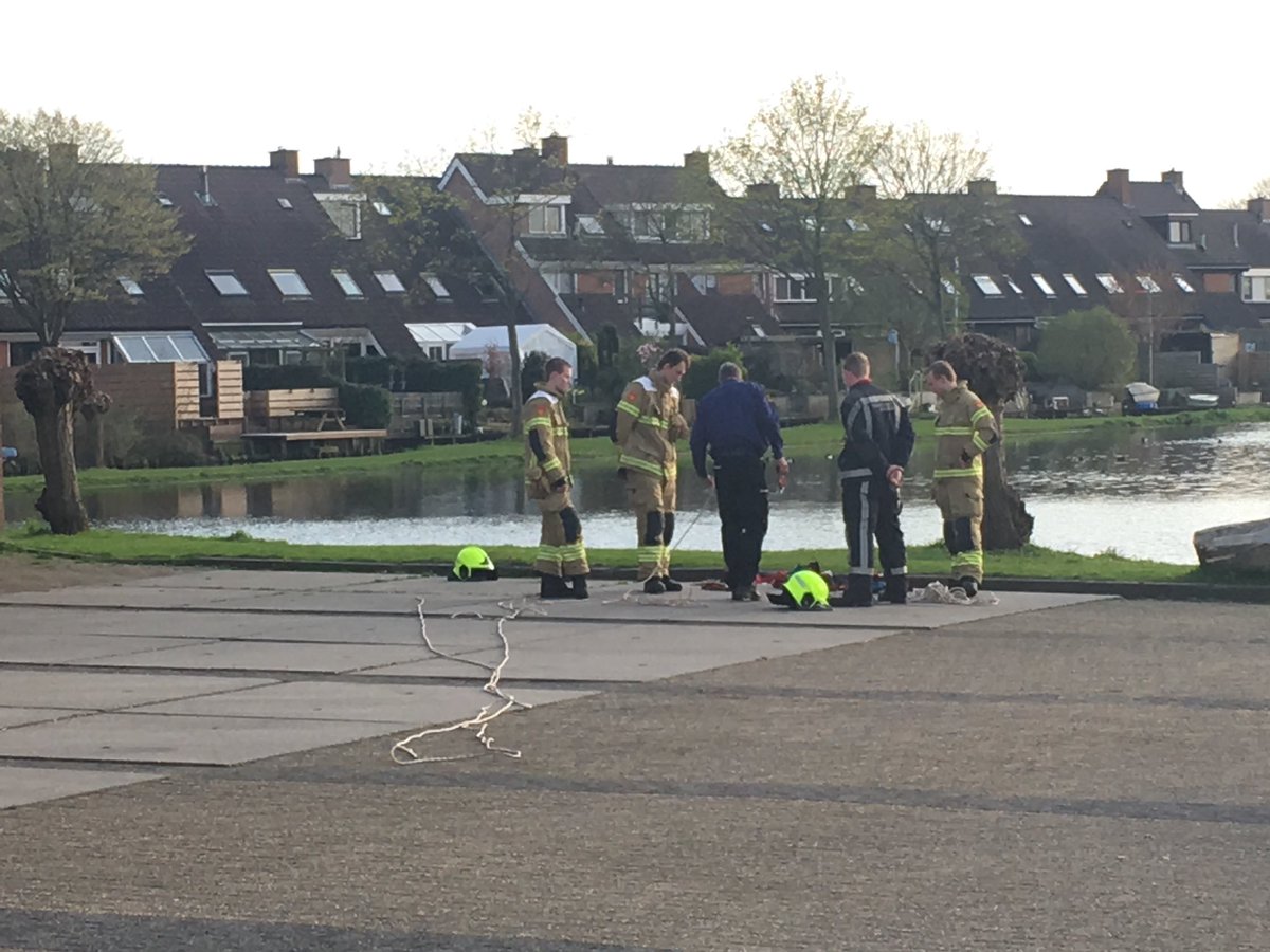 RuudBraaksma's tweet photo. Les 8 
MSA-1 groep Heerhugowaard 
Thema Werken op Hoogte.

Vanavond te gast bij brandweer #enkhuizen. @vrnhn https://t.co/JB1x8SXFFY