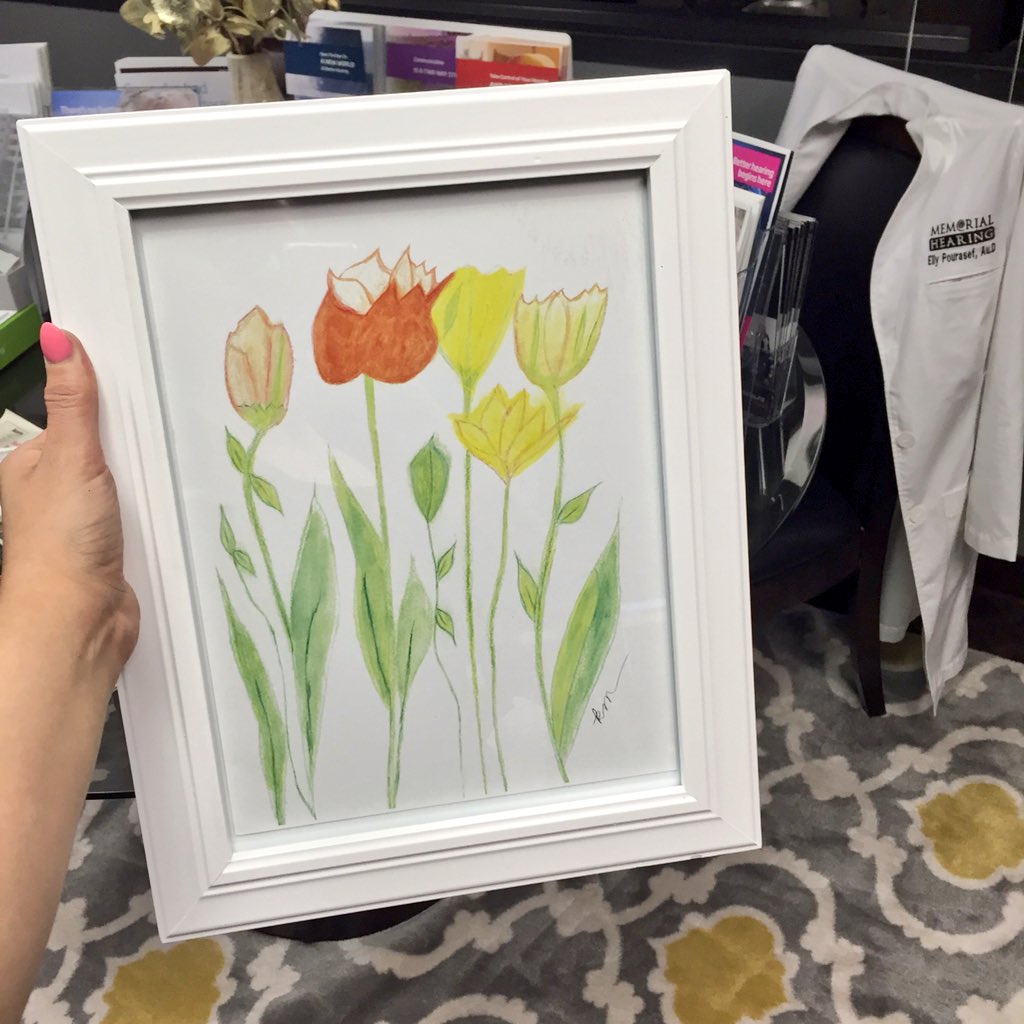 ellypourasef's tweet photo. I love my patients!! Of course I don't expect gifts but sometimes when these things happen I can't help but to feel special and thankful πππΌ#MemorialHearing #Houston #Audiologist #HoustonAudiologist #HearingAids #HearingLoss #AudPeeps #HoustonDoctor #EllyPourasef #DoctorElly https://t.co/qqERqbDR98