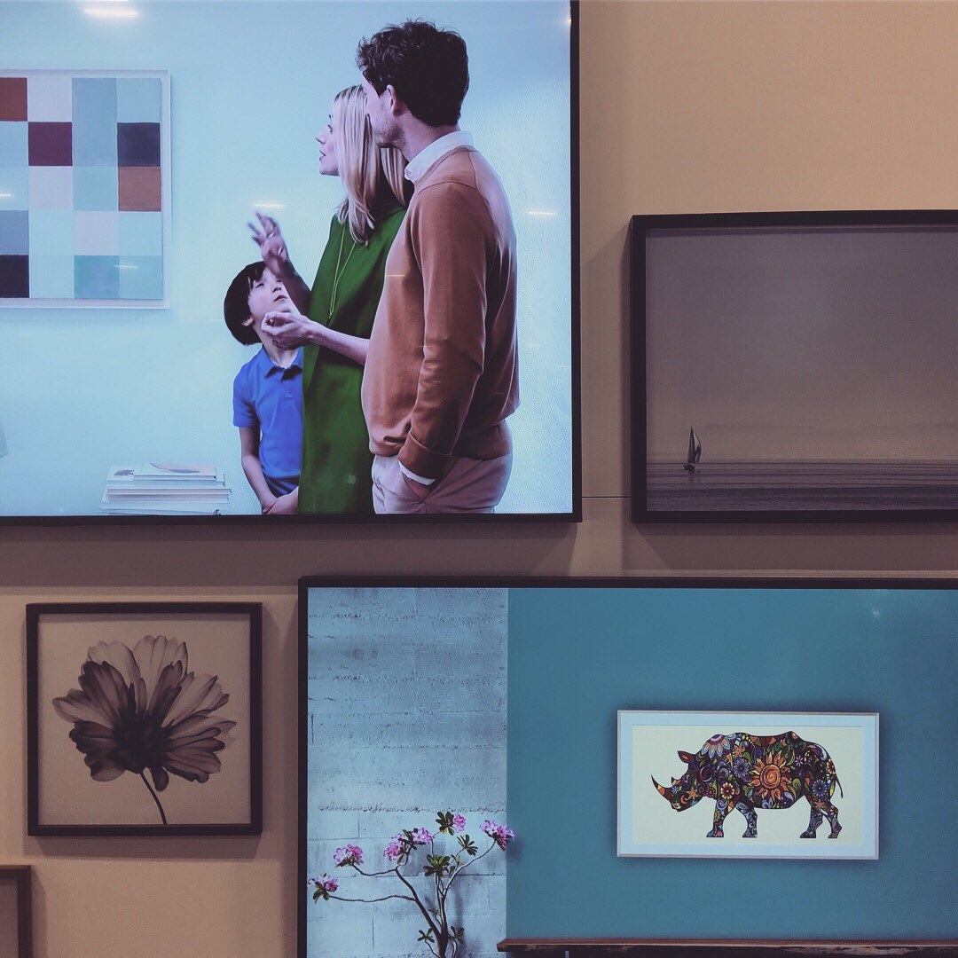 Techjockeyhd's tweet photo. Swipe 👉. These are not all picture frames. But they might qualify as one. @samsungcanada @samsungtv @BestBuyCanada 
•
#samsung #samsungtv #samsunglcd #oledtv #4ktv #smarttv #smarthome #interiordesign #interiordesigner #coder #coding #developer #tizentv #ultrahd #productreviewer https://t.co/gPkKzWgz5C