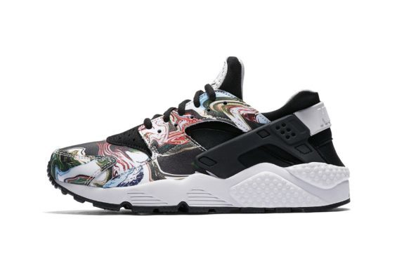 kicksonfire's tweet image. Official Images: Nike Air Huarache Marble Dye - bit.ly/2H9R8lO