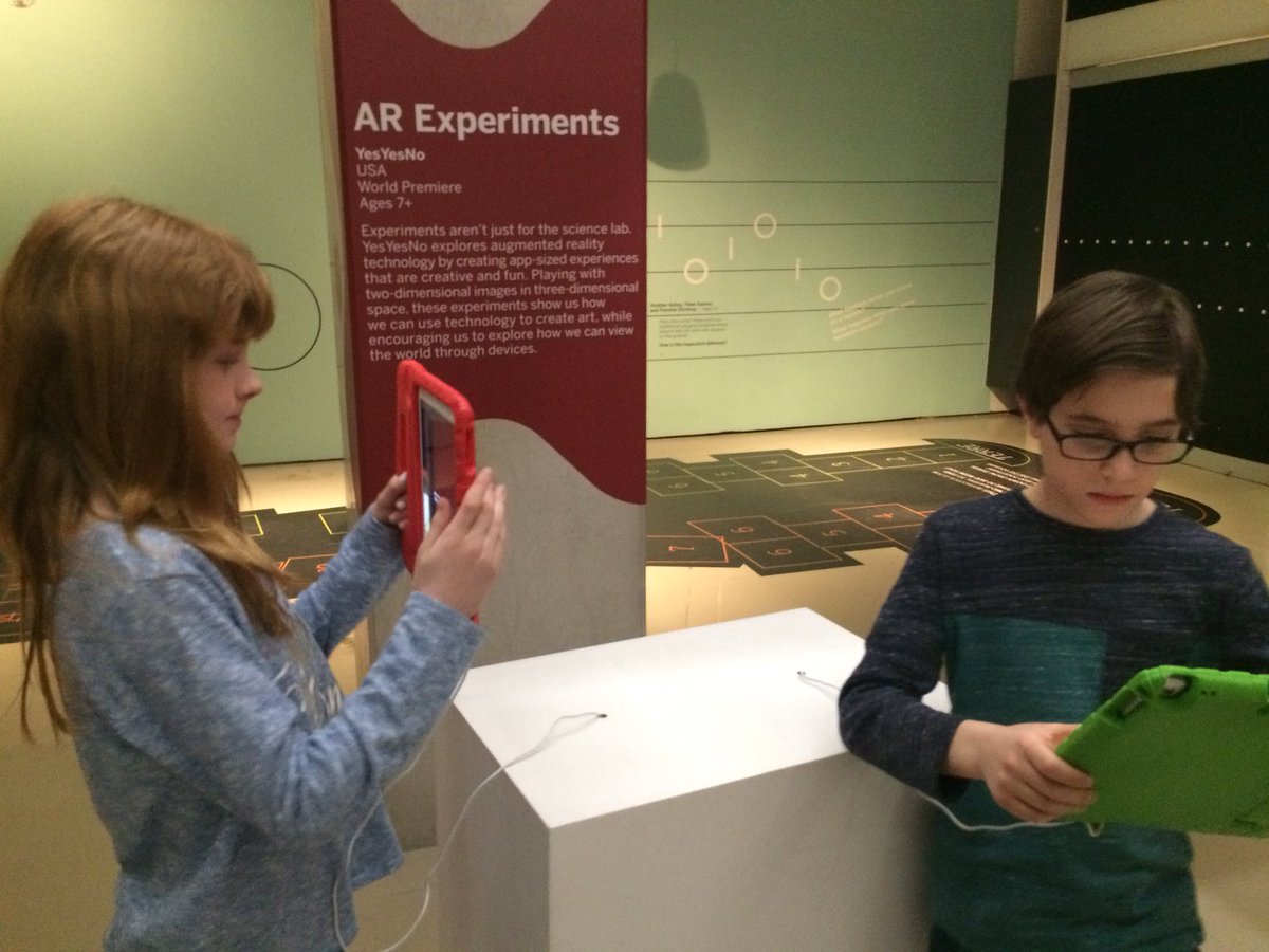 McM_MsT's tweet photo. #AR exploring 2D and 3D spaces interchangeably #tiffkids #digiplayspace @TIFF_NET @tdsb https://t.co/fx8PtBrWJ0
