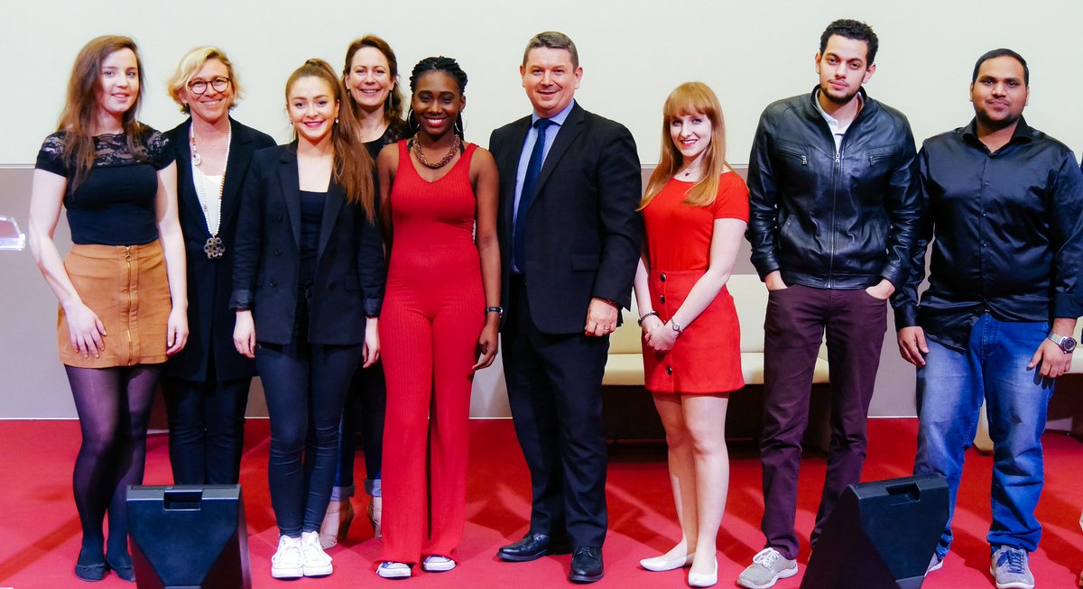 MBS_edu's tweet photo. #Félicitations à tous et particulièrement aux groupes gagnants : 46, 10 et 13 ! Ainsi qu'au groupe 22 qui a eu le vote des étudiants 👏👍 De très belles propositions effectuées dans le cadre de ce projet #MarkUp 2018 avec notre Grand Partenaire @CaissepargneLR https://t.co/hbxerp0r2H