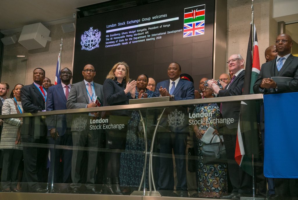 bbcswahili's tweet photo. Kampuni ya kuuza mafuta ya Kenya @NationalOilKE  itauza hisa zake katika soko la hisa la London.Rais @UKenyatta aliyasema hayo alipofungua soko hilo la hisa leo.     🇰🇪🇬🇧#CHOGM2018 #kenya Picha:@UKenyatta https://t.co/Vbq9hndl78