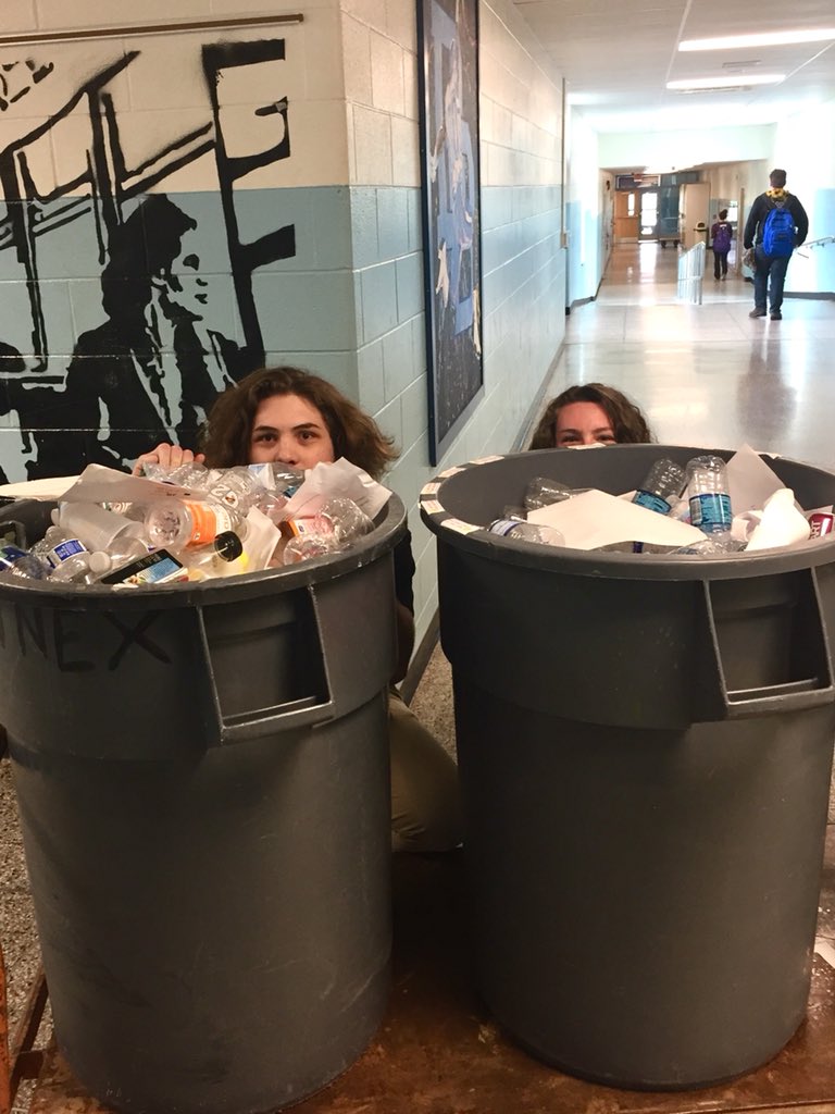NoNotDebby's tweet photo. Reduce, Reuse, Recycle. #whereismrboone https://t.co/ExEVpgVDss
