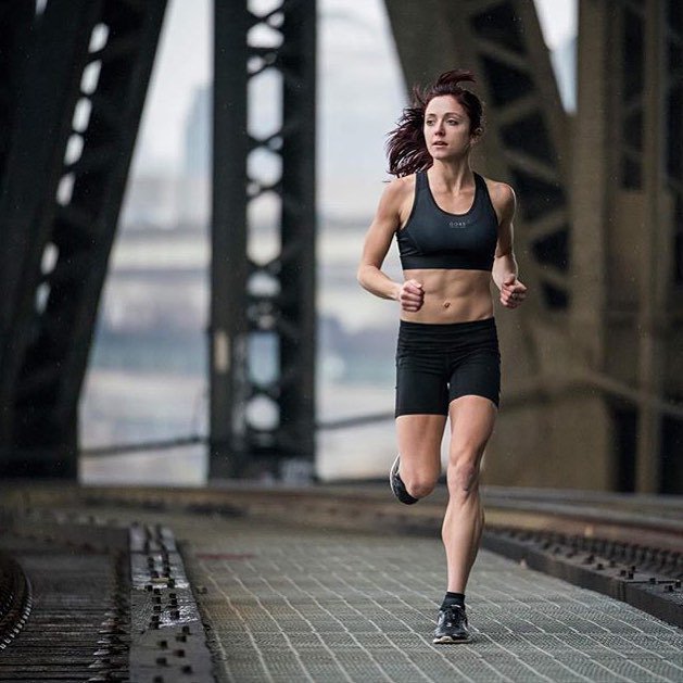 RunnersLand's tweet image. Cheers
•
#Photo @amanda_basham
•
Life is pretty great. It may not go as planned but often that turns out for the better. You just have to keep your head up during the hard times and cherish the good ones
•
Welcome to #RunnerLand⠀
•
Lets #follow us | tag #RunnerLand on yo…