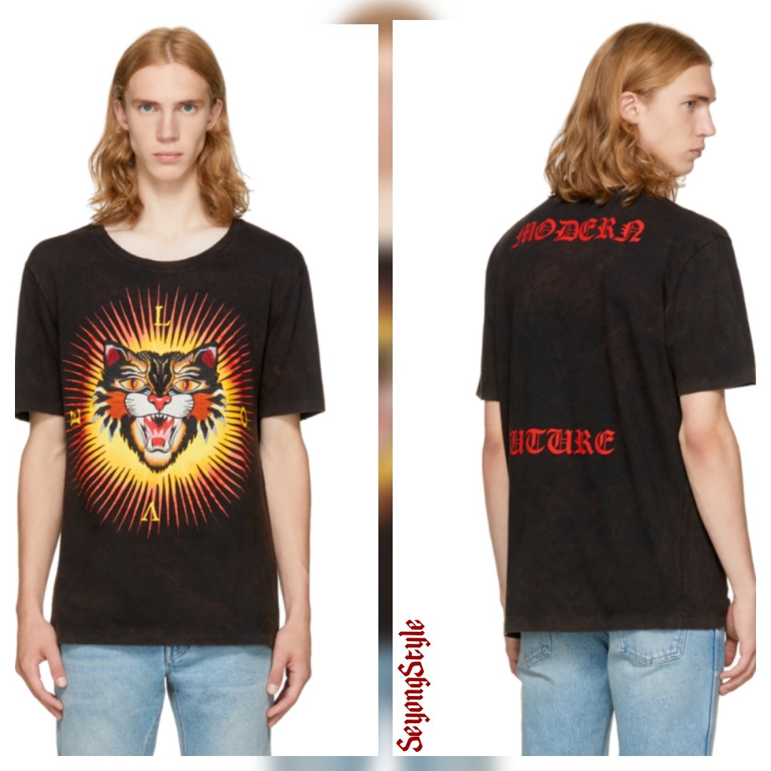 Seyong_Style's tweet photo. 🌠#SeyongStyle 🌠  Seyong's #Guccification #LifeIsGUCCI -1 
📆 Nov 2017 ~ Dec 2017 Seyong's IG updates 
👕 #GUCCI Black Treated Angry Cat T-Shirt
©️ Rights @Gucci // Seyong IG 
Follow #Seyong IG 👉 https://t.co/1Cuv7DAB8J
#️⃣
#Seyong #세용 #セヨン 
#Myname #mainDancer #Rapper https://t.co/wXQk3G3OPC