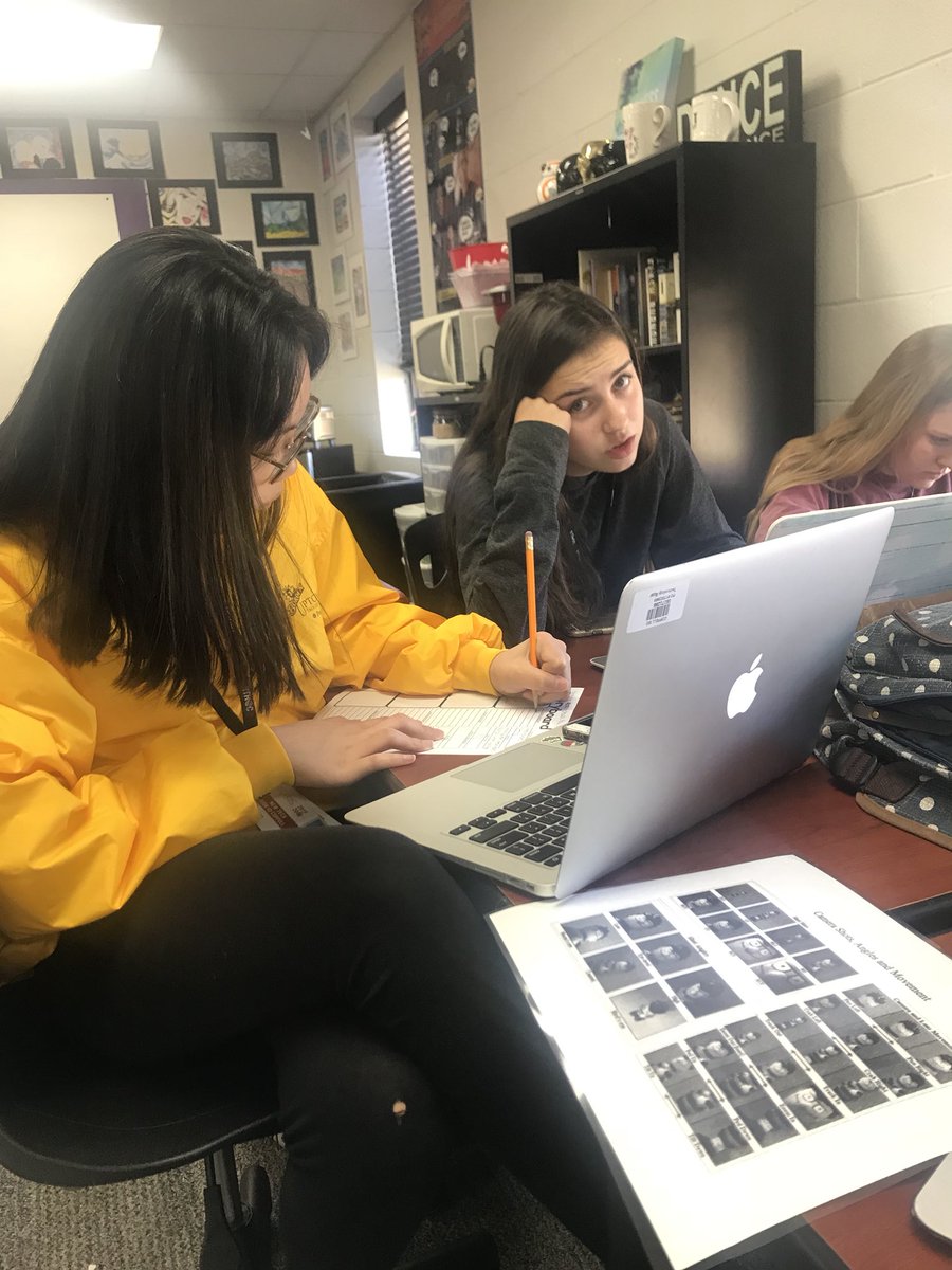 Elise_NTHC's tweet photo. Working on our storyboard for our YAFF video!! @NthSaucier @Janelle @youthactionfilm #NTHCVoice  #NTHC10 https://t.co/kkMsptFLm5