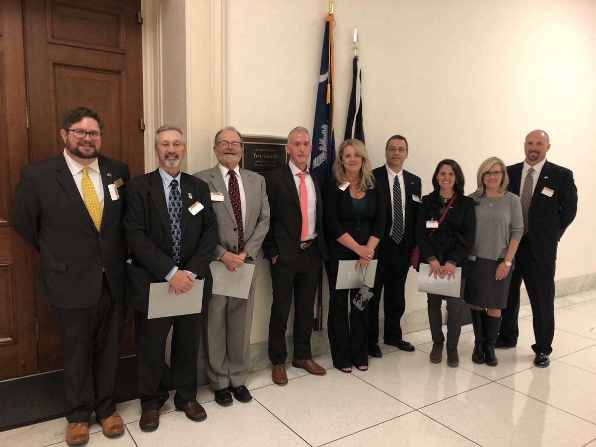 Thanks Congressman <a href="/TGowdySC/">Trey Gowdy</a>  for meeting with us an listening to #ACECSC / <a href="/ACEC_National/">ACEC_National</a> ‘s issues.  Thanks for your service.