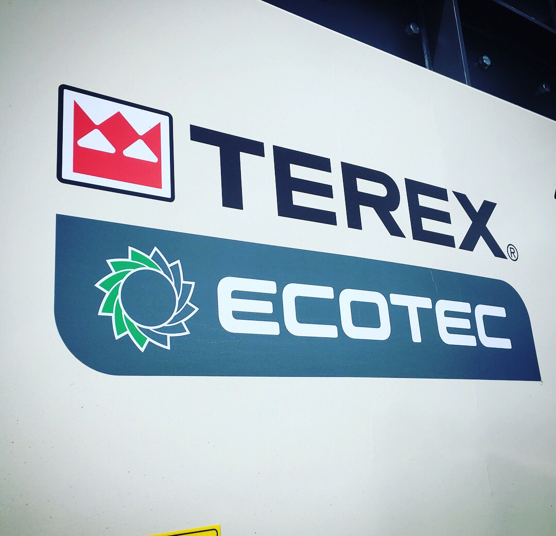 molson_group's tweet photo. Great first day setting up for ScotPlant 2018! Make sure you head down to Ave F Stand 12! Lots of Terex Ecotec, SENNEBOGEN, TromALL, NPK and Daemo equipment to get a closer look at.
#sennebogen #terexecotec #npk #daemo #tromall #scotplant #molson #molsongreen #shredder #grinder https://t.co/LnPMWFNrCQ