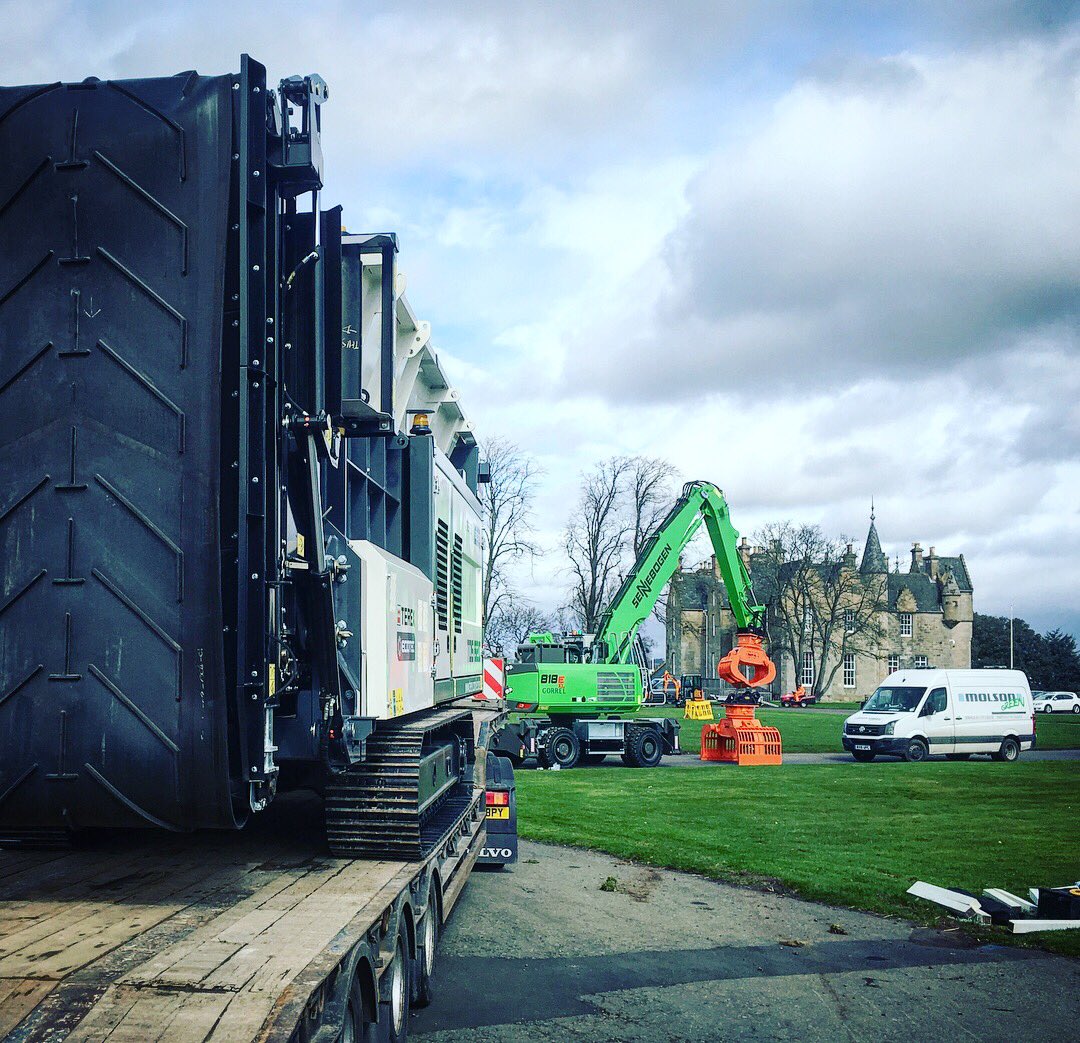 molson_group's tweet photo. Great first day setting up for ScotPlant 2018! Make sure you head down to Ave F Stand 12! Lots of Terex Ecotec, SENNEBOGEN, TromALL, NPK and Daemo equipment to get a closer look at.
#sennebogen #terexecotec #npk #daemo #tromall #scotplant #molson #molsongreen #shredder #grinder https://t.co/LnPMWFNrCQ