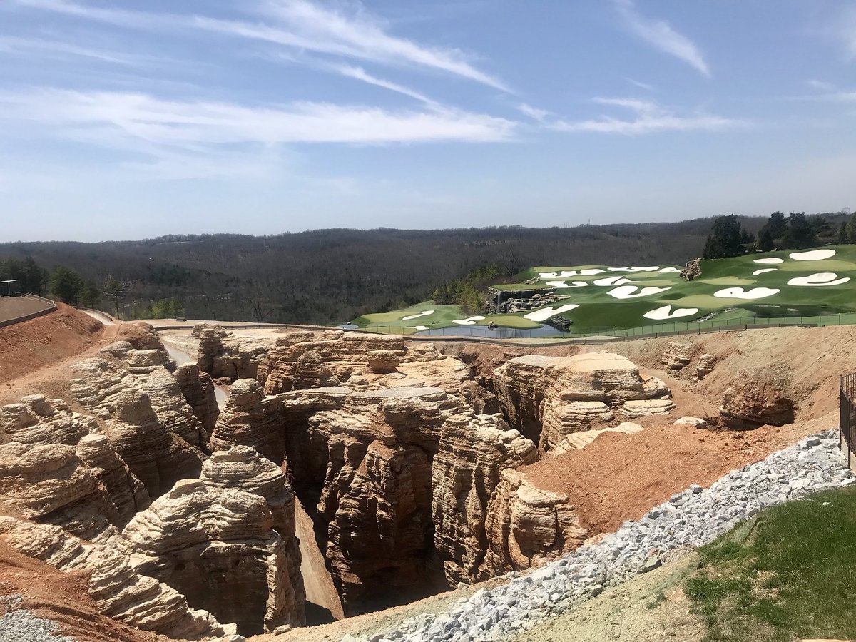 DaneRyals's tweet photo. There’s a lot to see at @BassProLegends! Excited to spend the week here! #BPSLOG https://t.co/rB11wRf3c2