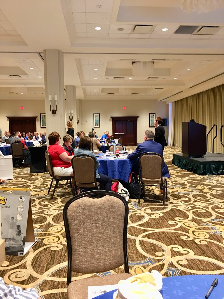 HealthCareEric's tweet photo. Healthcare leaders of @hfmaorg participating and collaborating during the “Learning from Success” breakout at the #2018LTC @GeorgiaHFMA https://t.co/A7Uk01nh49