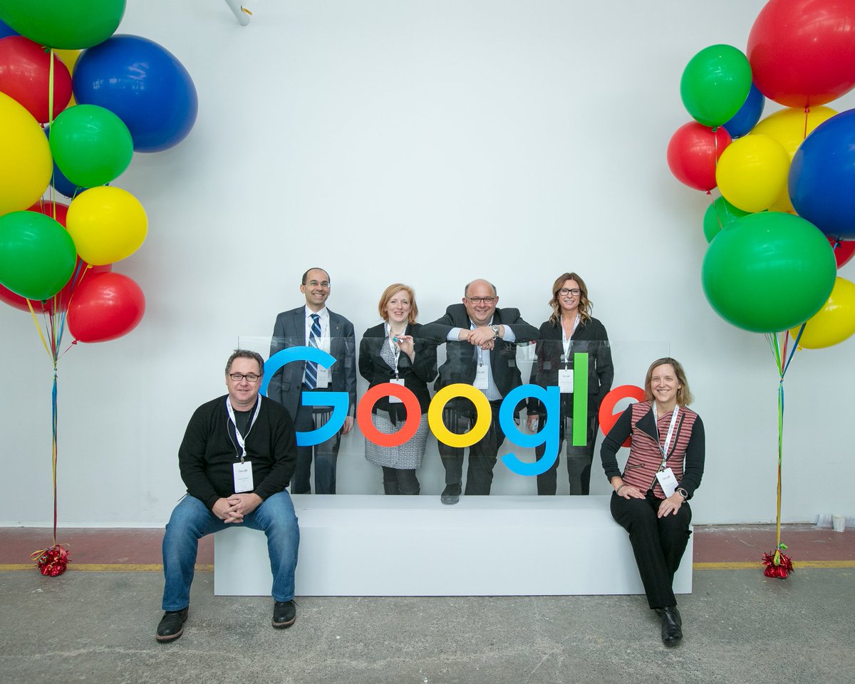 paulgrivicic's tweet photo. .@googlecanada announces $2.1 million for non-profit organizations & free community space for STEM outreach & developing our youth to become the next generation of creative thinkers, problem-solvers, & entrepreneurs! Cool robotics in action! #Googlekw #KWawesome @TWcorridorinfo https://t.co/xZiRwRzIsz