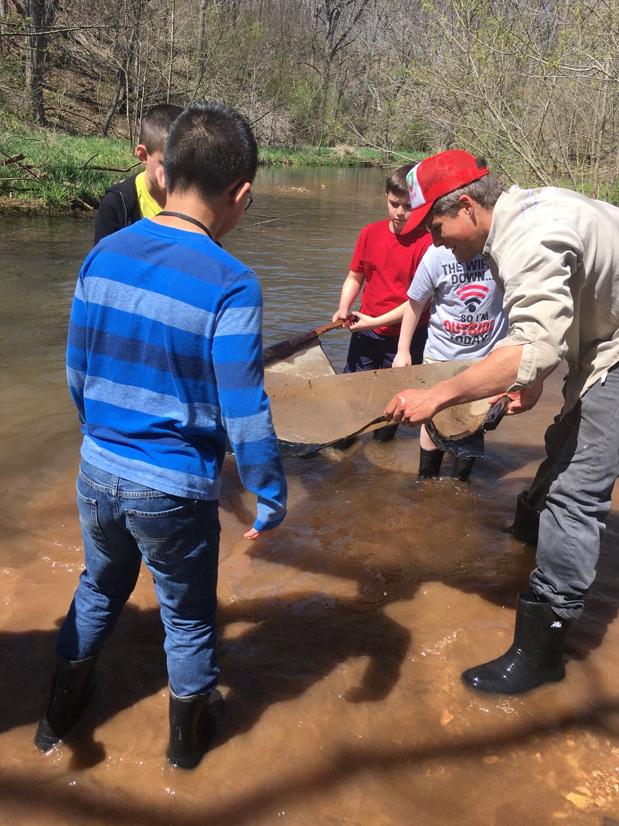 rsimontech's tweet photo. Watershed field trip https://t.co/IJrOtFcV92