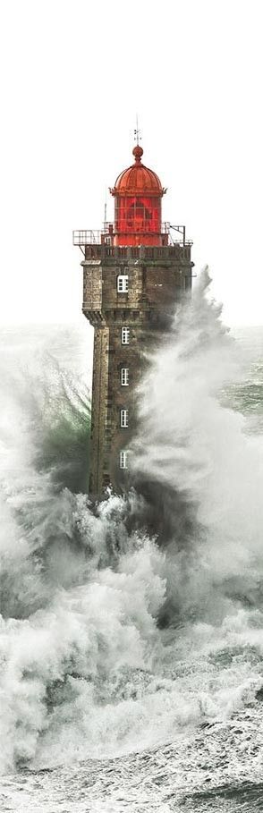 KlolianeBooks's tweet photo. #1Blog1BD - Une ode en mille teinte pour le célèbre phare Ar-Men, en Bretagne
Chronique "Ar-Men : L'Enfer des Enfers", d'Emmanuel Lepage  chez @Futuropolis  @priceminister https://t.co/mTmR8xvlE8 https://t.co/0WKRc2GaTV