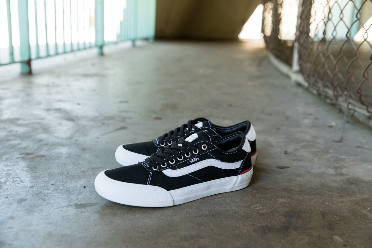 VansArgentina's tweet photo. ¿O preferís las negras? #ChimaPro2
Disponibles en https://t.co/0fpzOFjayN https://t.co/liRJSq3af3