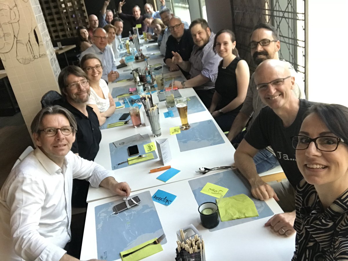 THE_HR_GIRL's tweet photo. Our first #WOLMeetUpS is running pretty well 😊  

We get to know each other and I already received great tips for our next location 😊

w/ @johnstepper @LindaKinga_  @Katha_Pe @@jenscornelissen https://t.co/WfCUCDqEdx