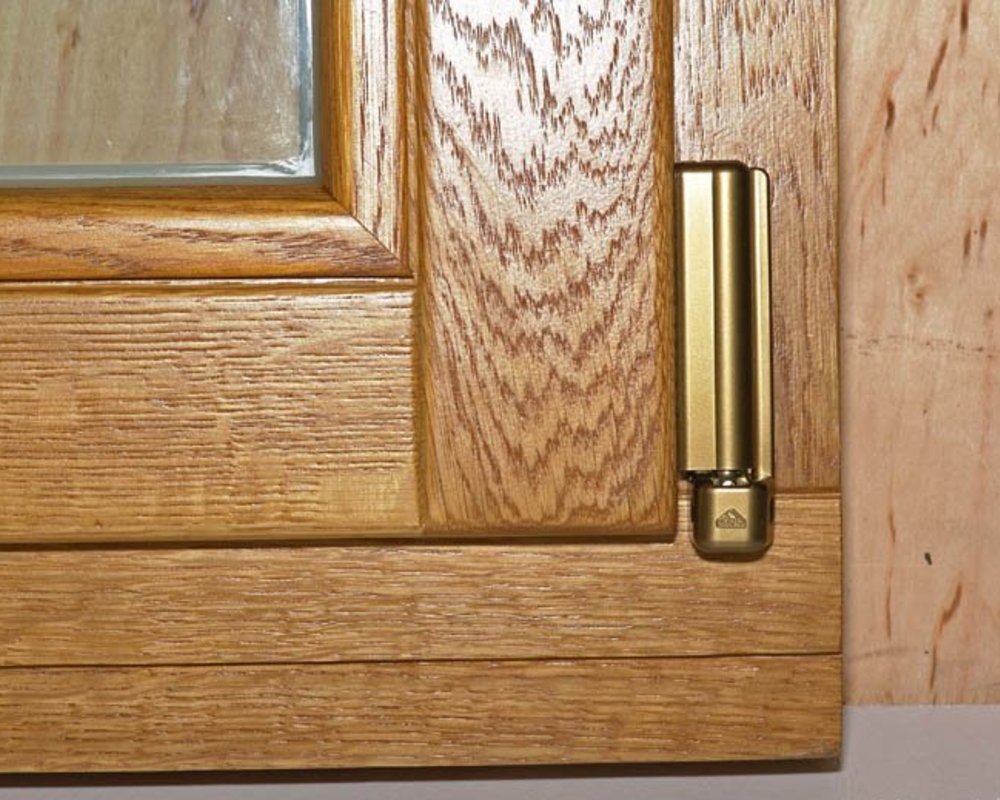 Окна из дуба – элита деревянных окон. Именно дуб станет роскошным украшением Вашего интерьера, подчеркнет стиль, изысканность и благородство Вашего вкуса. Богатая палитра, царственный природный рисунок гармонично вольется в атмосферу Вашего дома. 
oknakg.ru/evrookna/okna-…