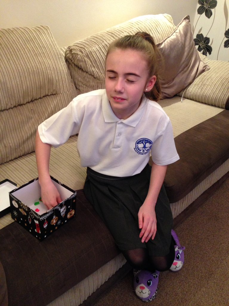 HelenDawes8's tweet photo. @dajchin Ellie's grow your own £1 raffle pictures https://t.co/wEkczcfyzM