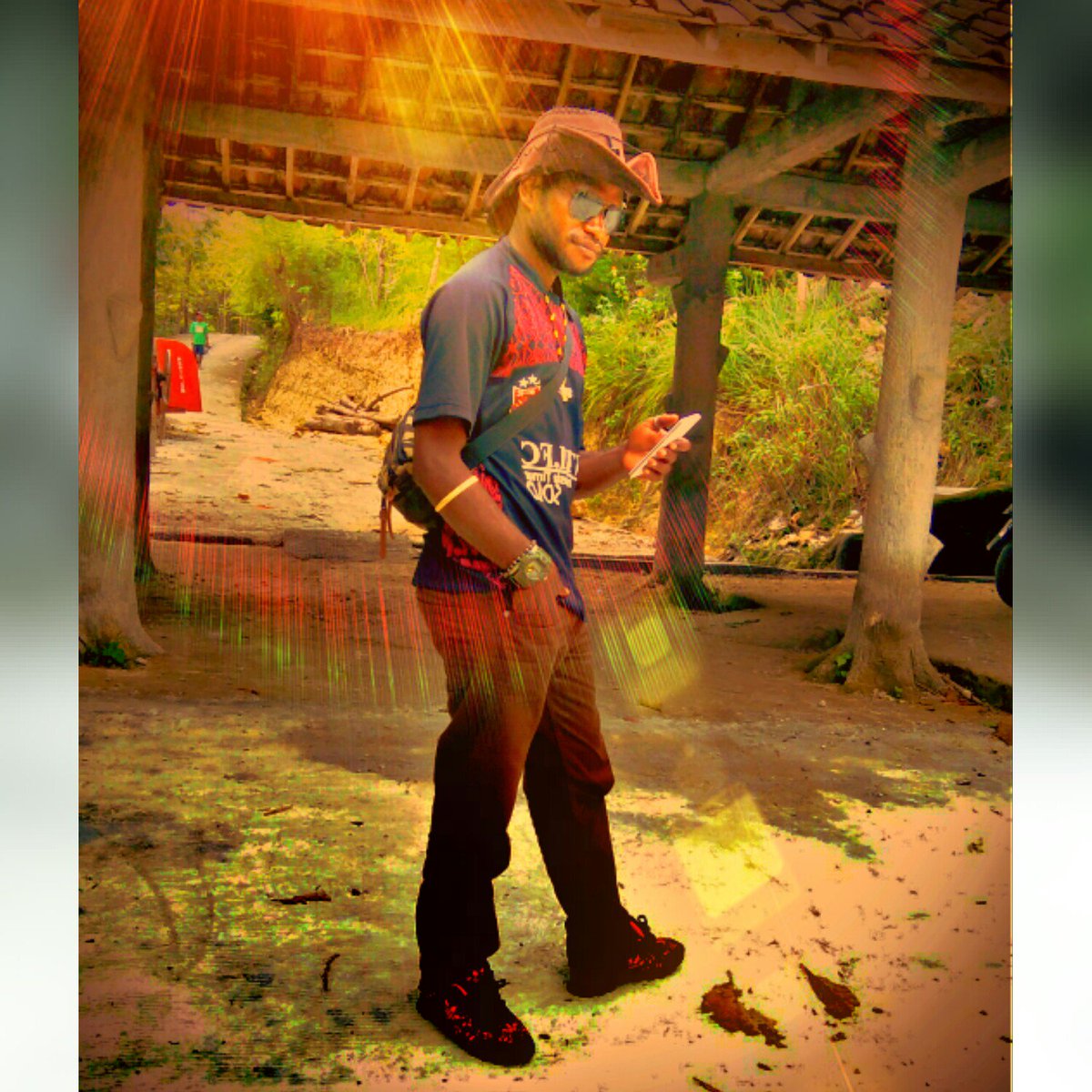 AudDua1's tweet photo. @AudDua1  
Hp ada baik and buruk 
Katanya..??? https://t.co/nCMH3qpMXd