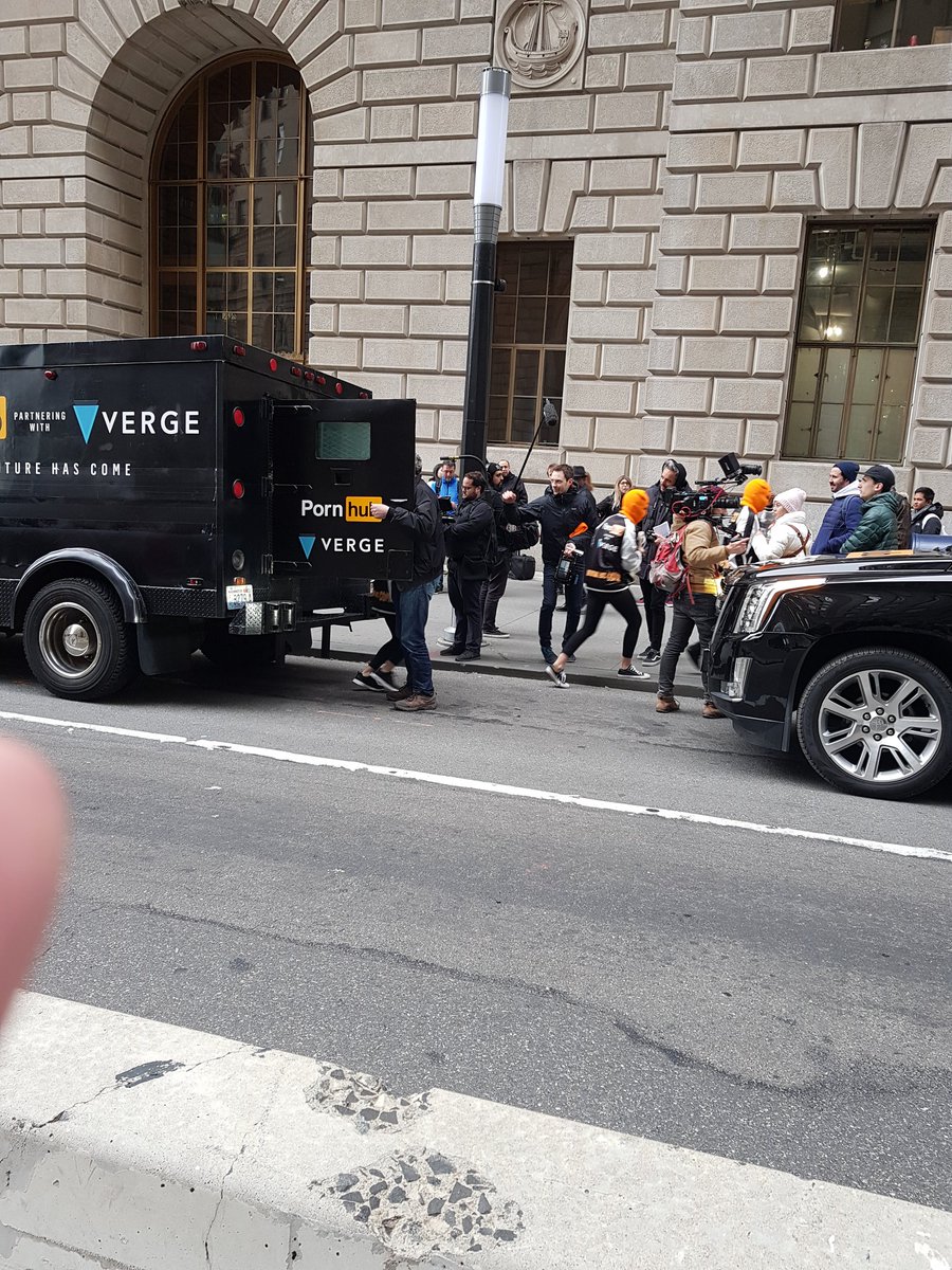 vergecurrency's tweet image. Live from Wall Street! $XVG #vergefam
