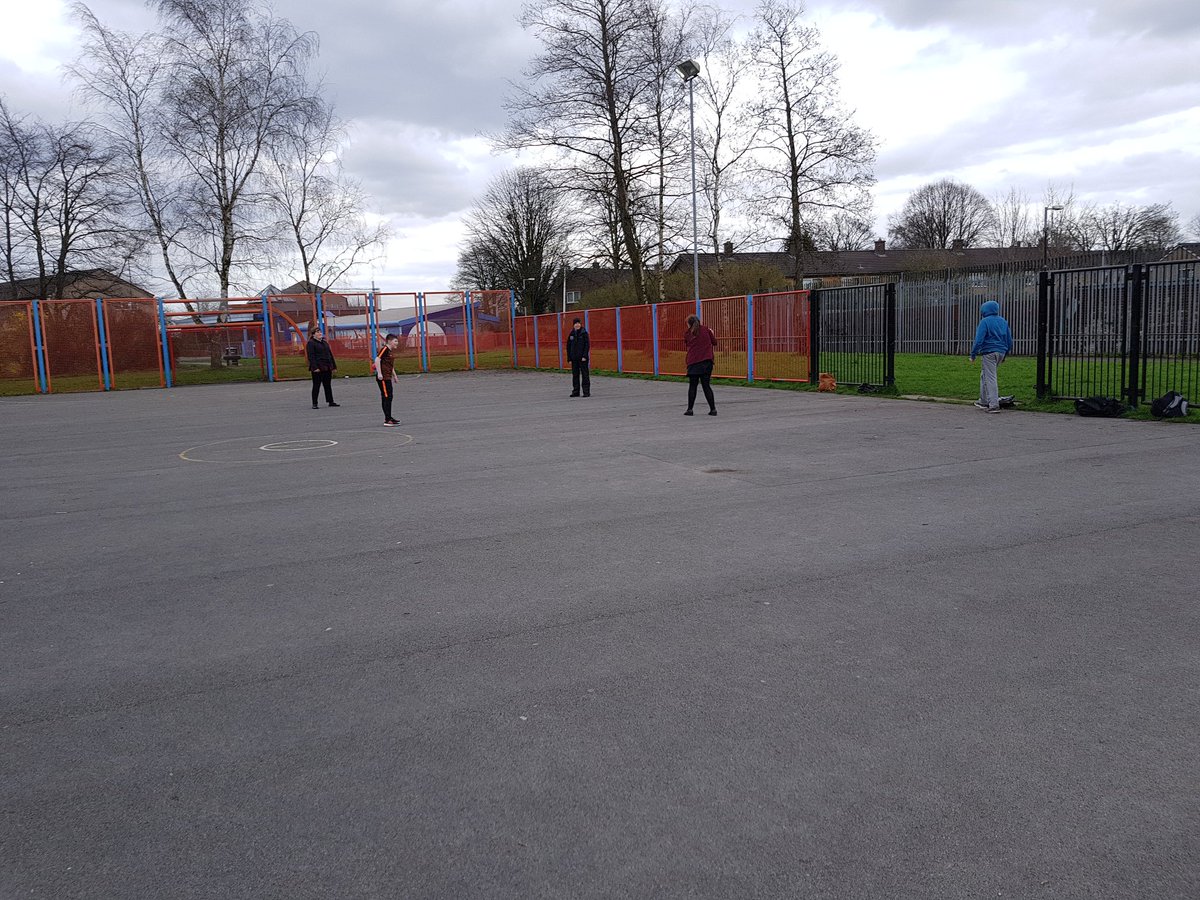 Football, dodgeball and a game where people throw the ball and shout pasta??? 🤔 come and find out what it's all about on Darnhill Kickpitch. Every Monday and Tuesday 6-8.30 pm <a href="/RochdaleYouthie/">RochdaleYouthService</a>