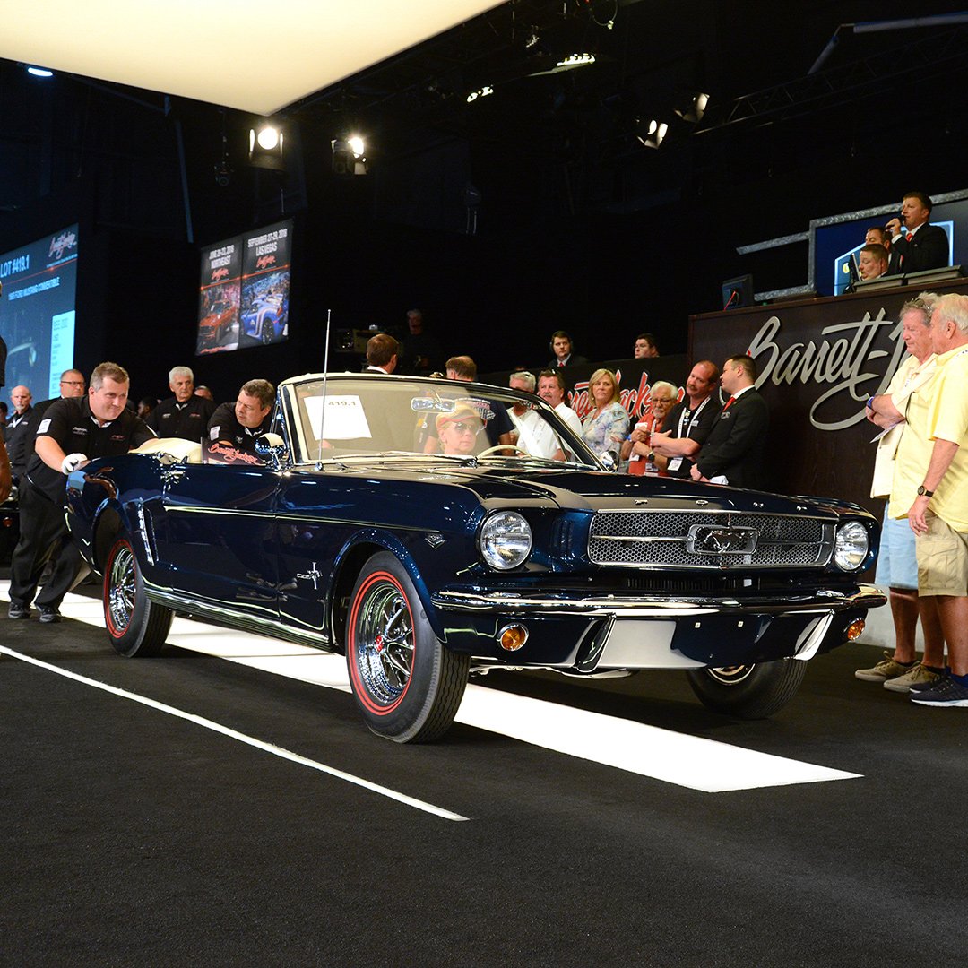 Happy #NationalMustangDay! To celebrate, take a look at this beautiful Caspian Blue 1965 <a href="/FordMustang/">Ford Mustang</a> Convertible that just sold for $104,500 at our just-completed Palm Beach Auction. Show us photos of YOUR Mustangs!

bit.ly/18PB65FordMust…
