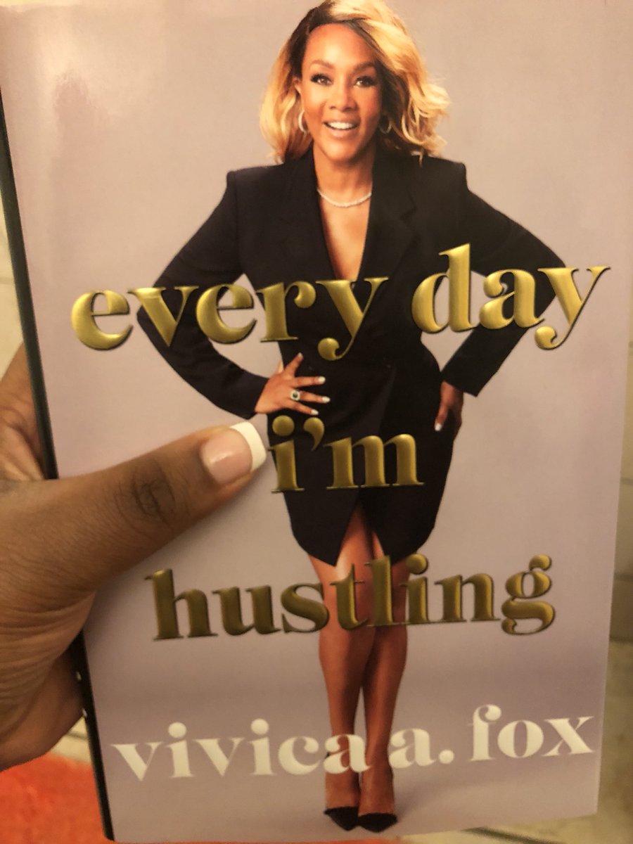 campbell_dasha's tweet photo. @MsVivicaFox I am loving your new book you really inspired me all my life sense I was a little girl reading your book made me realize that I have so many similar goals as u!!!! I’m from Chicago and just reading your book just gave me hope for more success!❤️☺️ https://t.co/PI0zDSodyX