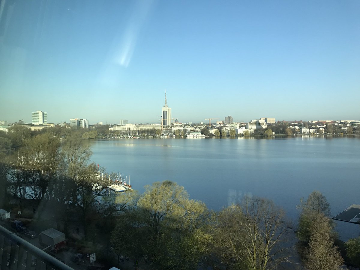 kev_gourlay's tweet photo. Fantastic couple of days at the 2018 Analyst Event. Great opportunity to demonstrate digital me, digital power and digital trust. #CCAnalysts18 https://t.co/TWJ6nt34Vh