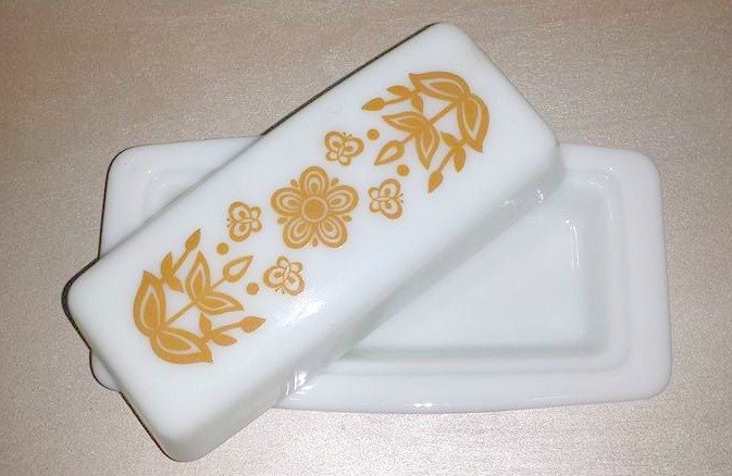 JunkYardBlonde's tweet photo. Pyrex Butterfly Gold Butter Dish, Pyrex Butter Dish, Pyrex Butterfly Gold, Milk Glass Butter Dish, Pyrex Milk Glass, USA,Pyrex, 1950s https://t.co/2doC5MuiMz 
 #pyrex #pyrexbutterdish #pyrexbutterflygold #pyrexmilkglass #usa #1950s #butterdish https://t.co/pGJim3lsxx