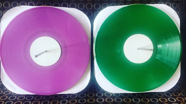 cascadepressing's tweet photo. Custom Green & Violet on the press today!
#cascaderecordpressing #vinylforever #coloredvinyl #vinyl #vinylcollector #record #madeinportland #pdx #pnw #manufacturing #limitedvinyl https://t.co/8nuimVf3pf https://t.co/eHDZYhYpq9